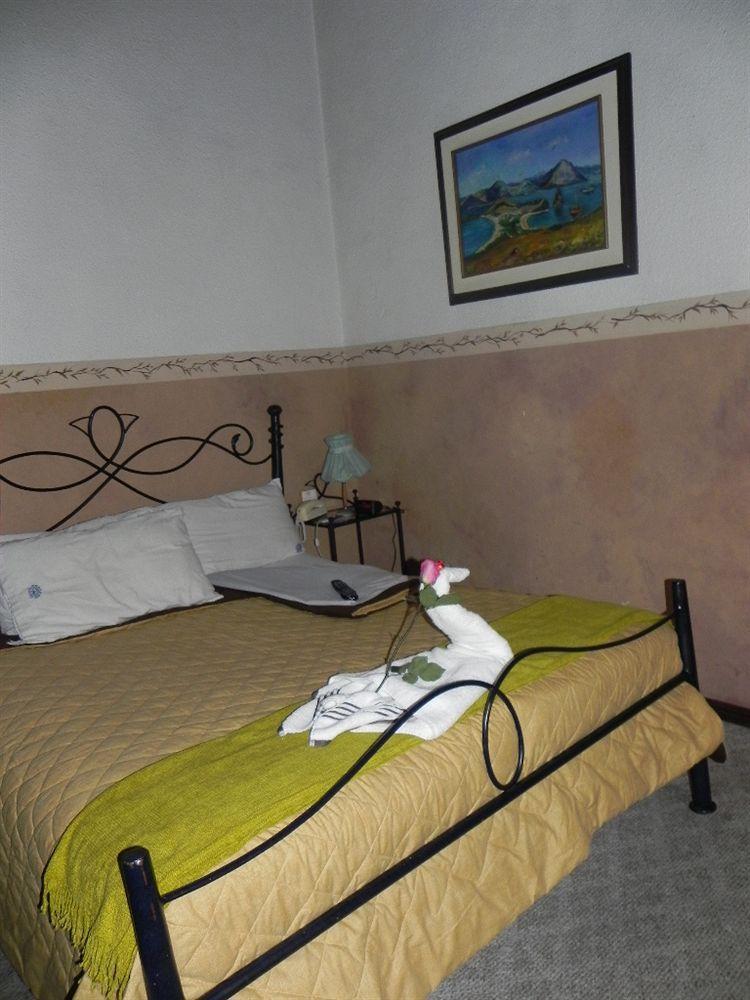 Hotel Nass Sol De Кіто Екстер'єр фото